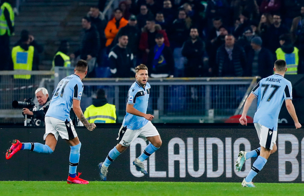 霍华德跪求詹姆斯